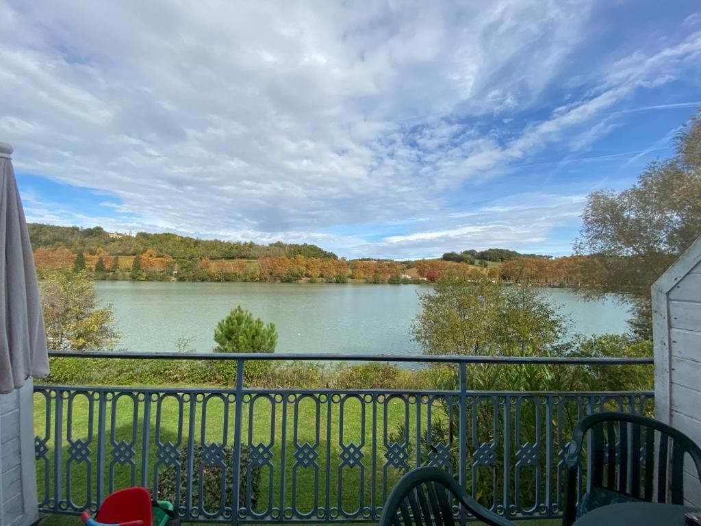 Appartement Au Calme Face Au Lac มาร์ซีอัก ภายนอก รูปภาพ
