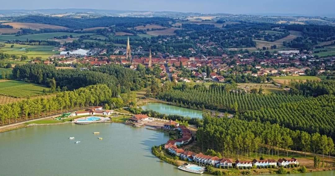 Appartement Au Calme Face Au Lac มาร์ซีอัก ภายนอก รูปภาพ